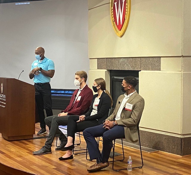 We connected with undergrad real estate students during our 2 new Real Estate Undergraduate Connection Sessions last week. Students learned about the UW Real Estate Program, curriculum sequencing, WREAA, and other resources; and heard from our fantastic young alumni panel.