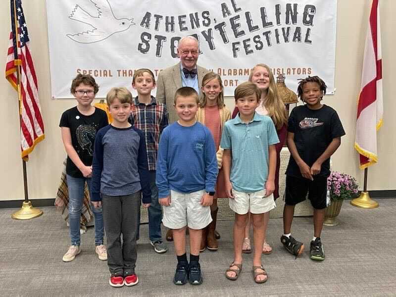 AthensStoryFest's tweet photo. We had a wonderful time last night with our Kid Teller winners!

Pictured here with Donald Davis…

Front row (L to R): Will Greene, Rhys Helton, Pierce Tanksley

Back Row (L to R): Isabella Brown, Owen Sowell, Eleanor McCormick, Caroline Brown, Jaylen Bailey https://t.co/agTymVPUlu
