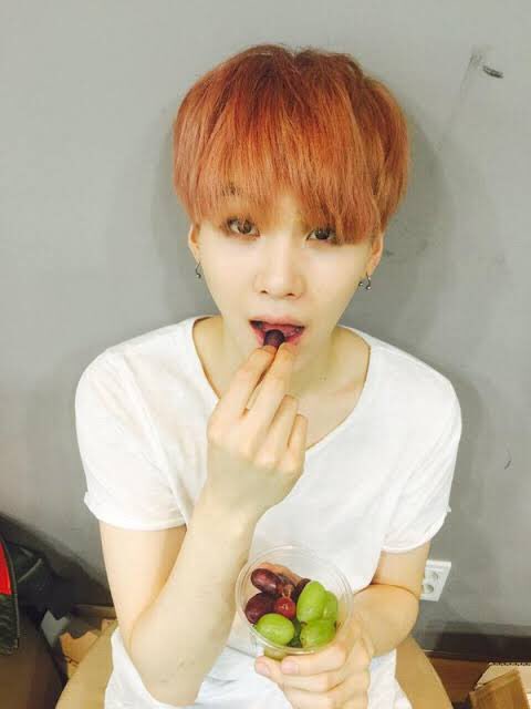 _Maple_Syrup__'s tweet photo. Just- #yoongi #cat https://t.co/vIAkOIGSqo