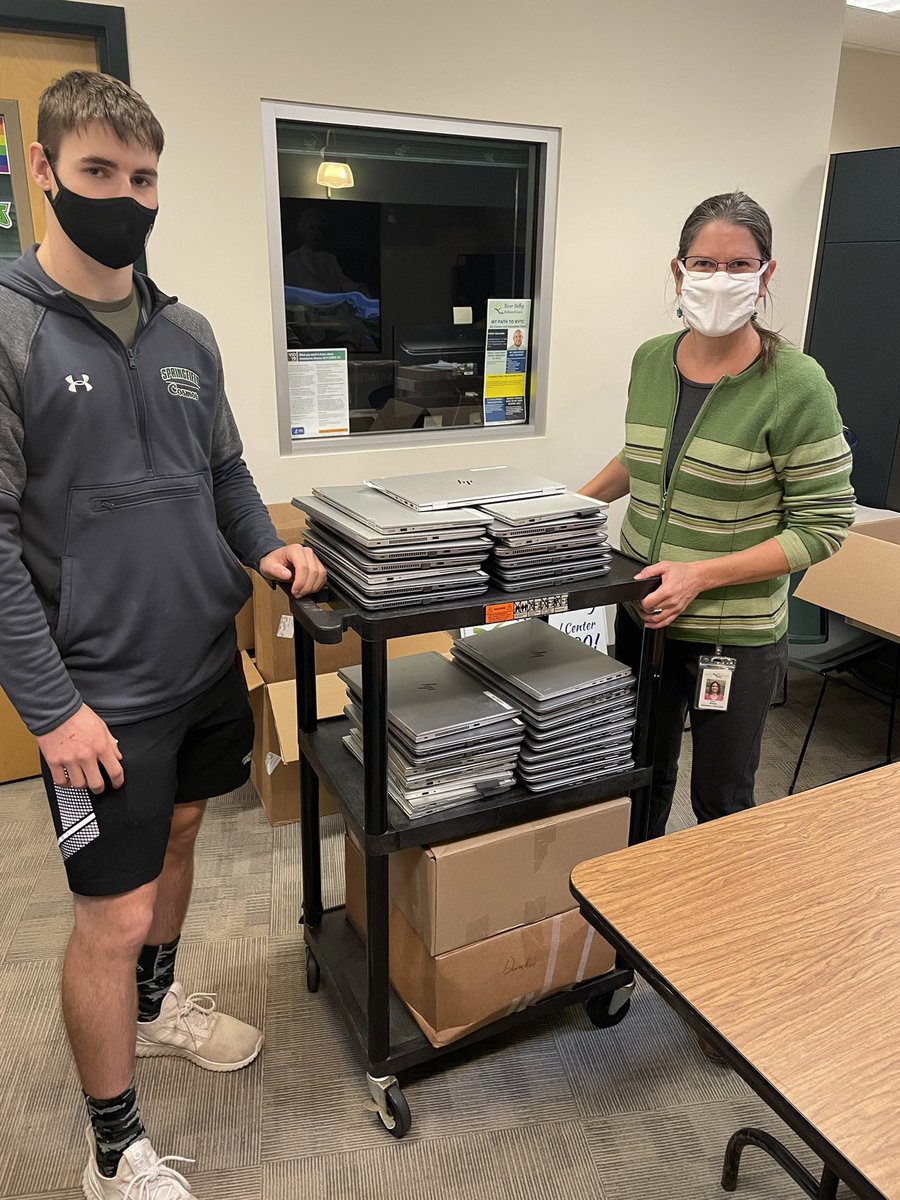 farr_scott's tweet photo. Riley Ward, an RVTC IT student from Springfield High, and Kristen Wilson, IT Instructor drop of 30 plus laptops for the Springfield Working Communities Challenge Grant which RVTC is a partner. The computers were donated by the Boston Office of the Federal Reserve. https://t.co/q2moHY0Nk1