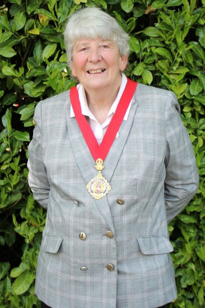 Kent_cc's tweet photo. "It is with the very deepest sadness that we announce the death of our Chairman Ann Allen MBE. She was greatly loved and will be sorely missed" -  @kent_cc Leader Roger Gough. Full statement at https://t.co/ACHD4IzIkw https://t.co/A4OMlsgTP4