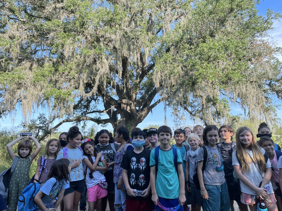coachjones_runs's tweet photo. Round 1 - 4th grade to Upper Purgatory. Student behind me said to his friend “this is the best day of my life, I’ll never forget it!” Love it! ❤️ 

#RiseUpSuperstars 
@crockettsmcisd https://t.co/SJQSqFt4YR