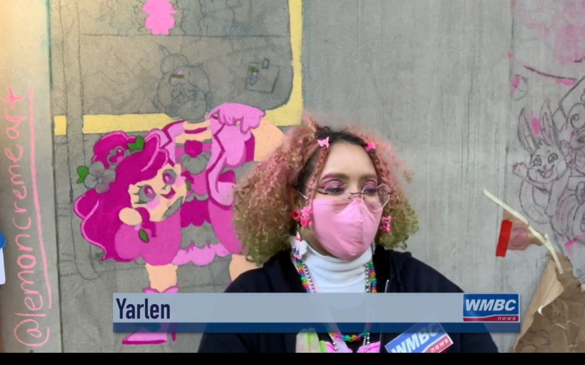 FIT_artdesign's tweet photo. An army of #ChalkFIT artists is bringing color and important messages to 7th Av on the exterior walls of FIT reports @WMBCTV. "I've been looking forward to this project literally before I applied to this school," says Yarlen @lemoncreamsicle. https://t.co/jBzSN5FAxu https://t.co/dx7r3Nh4xy