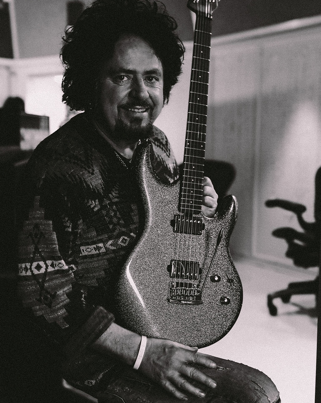 Happy birthday to the incredible Steve Lukather ( 