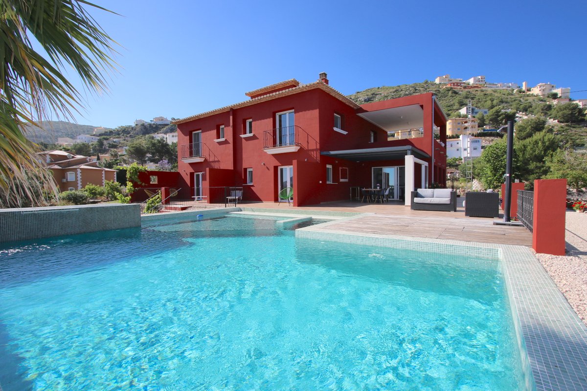 StarckEstates's tweet image. RESERVIERT ☺️

Sind Sie immer noch auf der Suche nach Ihrem Traumhaus? 🏡
Unsere deutschen 🇩🇪 Käufer haben es bereits gefunden und sind total happy 🤩😉
Kein Wunder bei dieser traumhaften Finca mit Ferienapartments, oder? 😍

👉starck-estates.com/de/properties/…

#pedreguer #finca