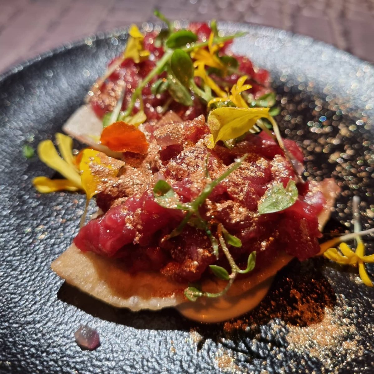 madridmeenamora's tweet photo. El restaurante Zielou estrena nueva carta con propuestas sorprendentes que conservan el estilo gastronómico irreverente del chef Kiko Solís 👉 https://t.co/VUHKWJ2MCa #gastronomia #foodporn #food #foodstragram #foodgasmic #igfood #eaaaaats #vscocam #vscofood #eat #Gastronomia https://t.co/TDBCovaVwq