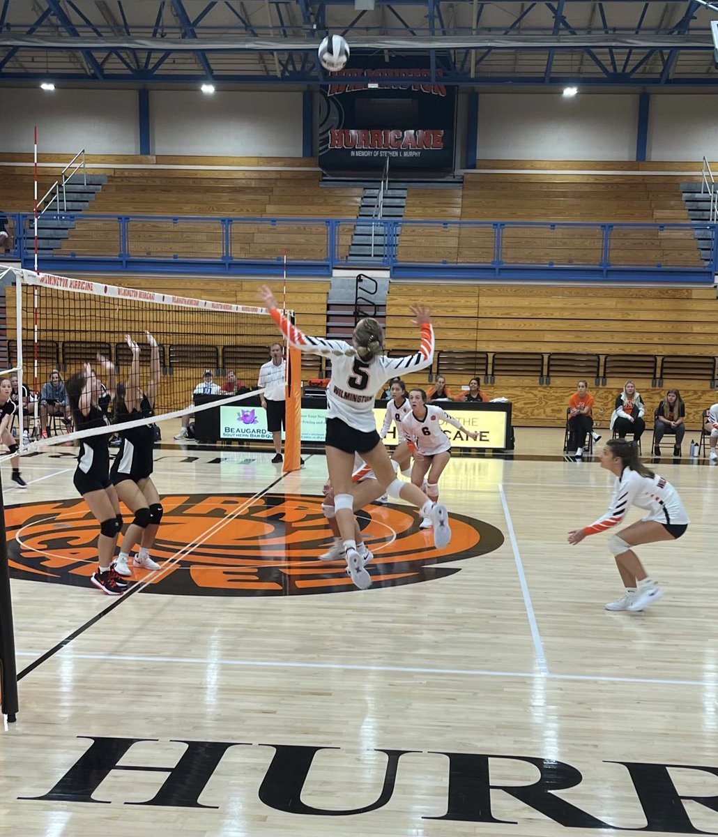 Lady Hurricane VB🏐 tweet media