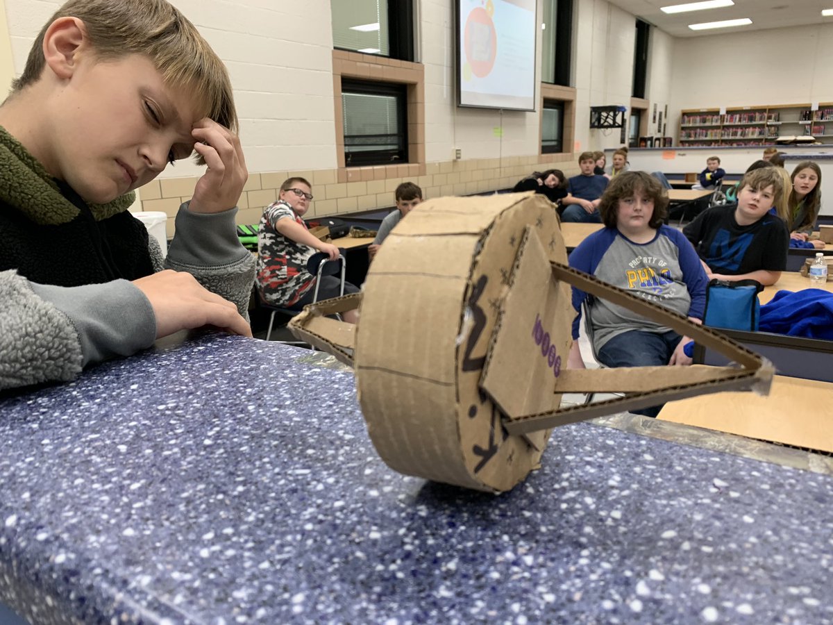 techteach81's tweet image. More creative designs for Something that rolls! @MrsW_PJHS @HarperPJH #STEMiscool