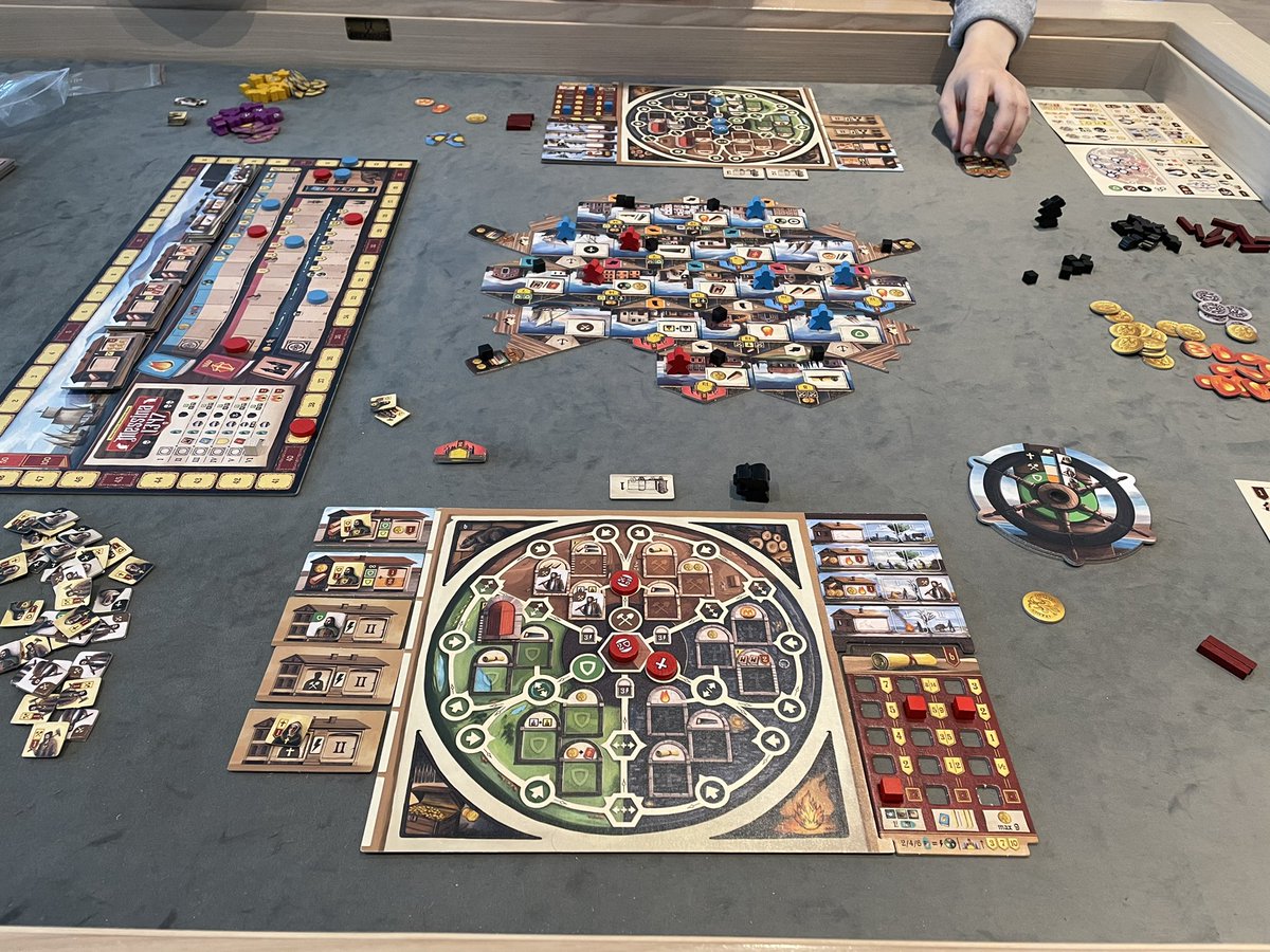 Sunniva / Board Gaming Ramblings (@boardsunniva) on Twitter photo First impression of Messina 1347 🐀 so many positive things to say about this game after trying it with two players!@bgramblings <a href="/games_delicious/">Delicious Games</a> youtu.be/IcXlDweNrxE First impression of Messina 1347 🐀 so many positive things to say about this game after trying it with two players!@bgramblings <a href="/games_delicious/">Delicious Games</a> youtu.be/IcXlDweNrxE