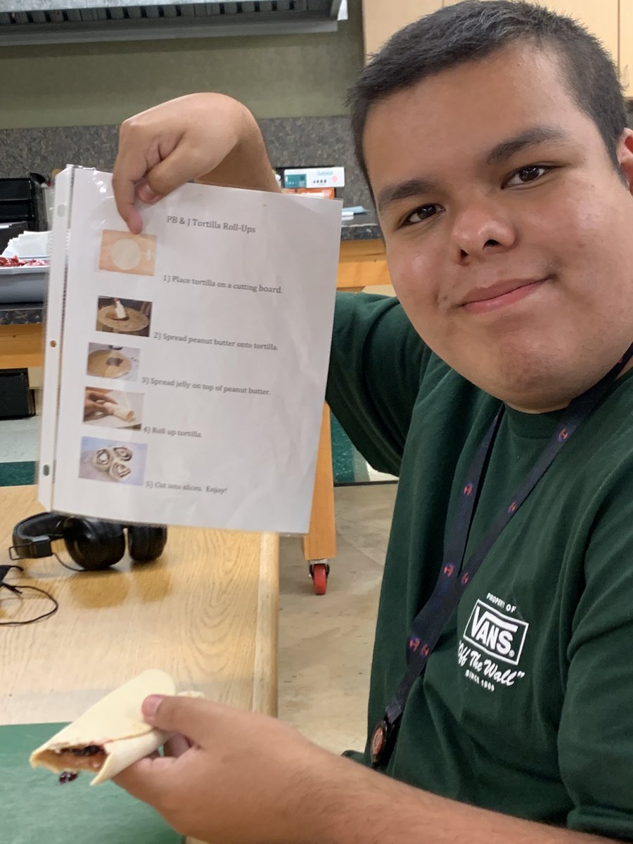 CISDLifeBridges's tweet photo. We made these independently and now we have a recipe to use in the future! @lindslottcisd @CISDSpecialEdu1 @CISDSPEDLady #transition https://t.co/TcuXmNxIAc
