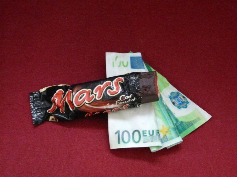 red_cat19's tweet photo. #Castex20h

En résumé https://t.co/HU09WpU10O