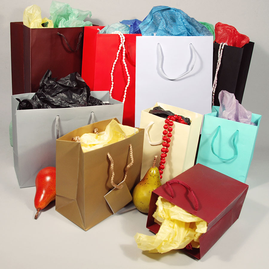 Fetpak's tweet photo. Wholesale Gift Bags, All in Stock and Ready to Ship... https://t.co/dyBIhNnRD8 https://t.co/ALGu3IVQ4x