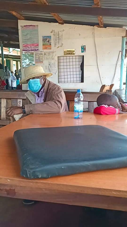 ItsMutai's tweet photo. Hatari Kabisa: Tharaka Nithi Governor Hon Muthomi Njuki goes Undercover at Chuka General hospital! https://t.co/KY4vlbsxez