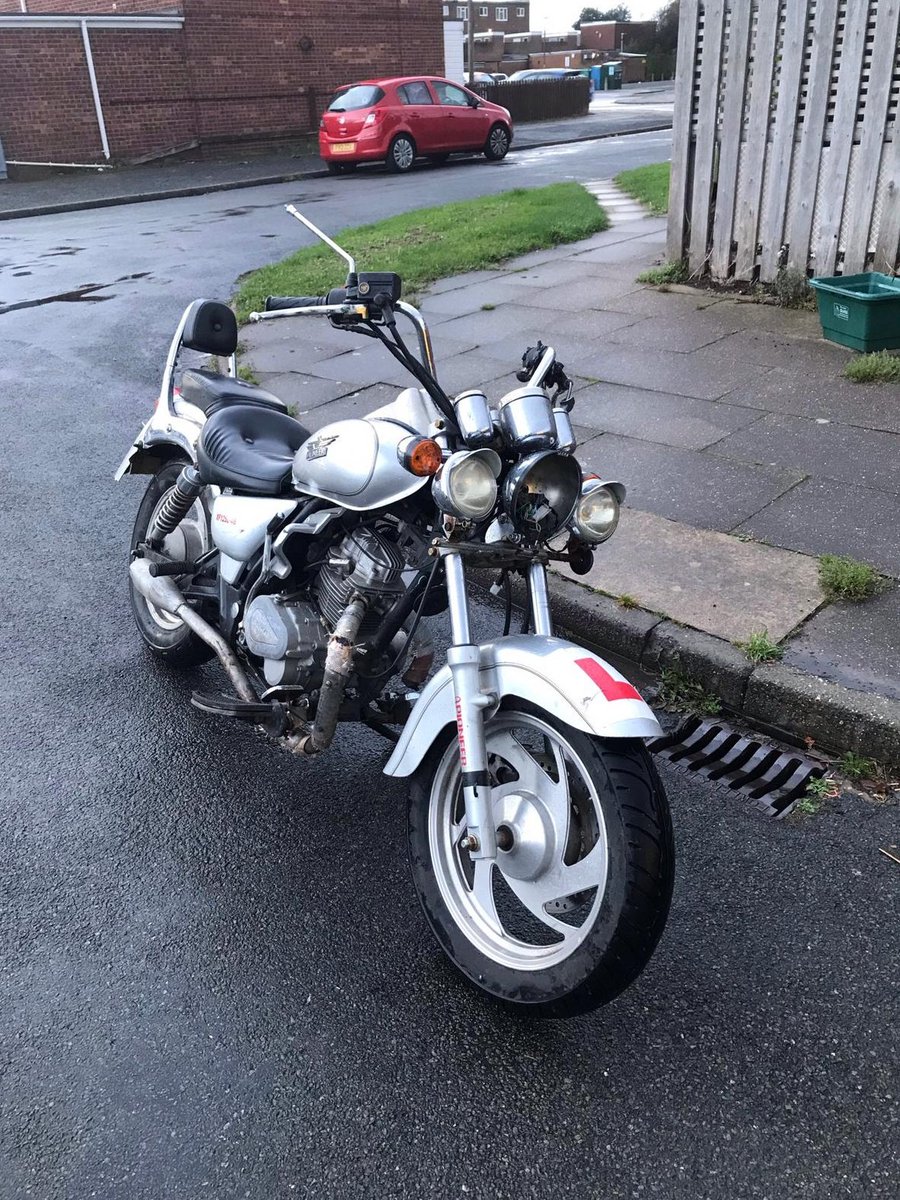 PCSOAndyW's tweet photo. #Yarborough #Freshney Stolen motorcycle seized after colleagues sighted two males with the bike on the Willows yesterday. Several calls from both ward areas regarding this bike & manner of driving. Males fled on sighting officers.Enquiries ongoing to identify them ποΈ #OpYellowfin https://t.co/PxCkjdqBrQ