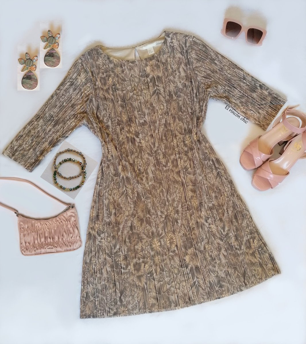 elrinconchicc's tweet photo. Look Cocktail en un otoño de eterna primavera..🍸✨
https://t.co/98swRjEluh
#lookdeinvitada #invitadaperfecta #modayestilo https://t.co/zI5y78UlUp