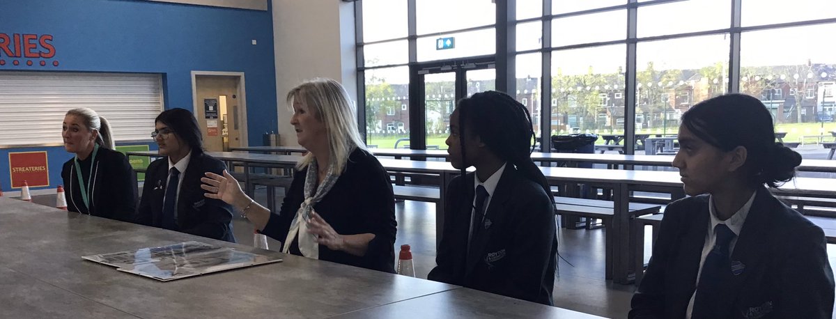 RoytonCrompton's tweet photo. Our inspirational Student Leaders meeting our inspirational E-Act CEO today. @EACTNorth @EACTChiefExec https://t.co/79bmQldMzY