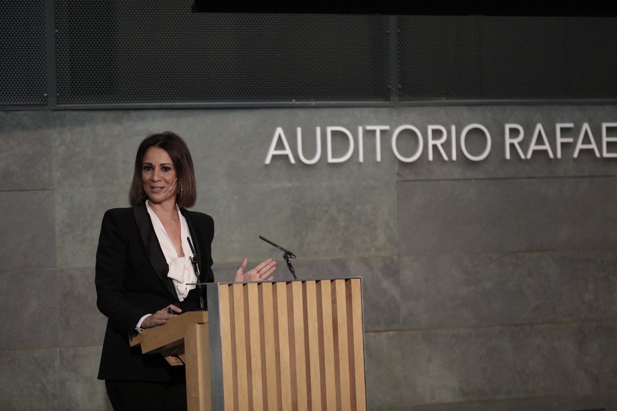 CGATEsp's tweet photo. Nos acompaña un año más la presentadora @Silviajato que será la maestra de ceremonias de los II Premios Nacionales de la Edificación. https://t.co/NiO5lylqnX