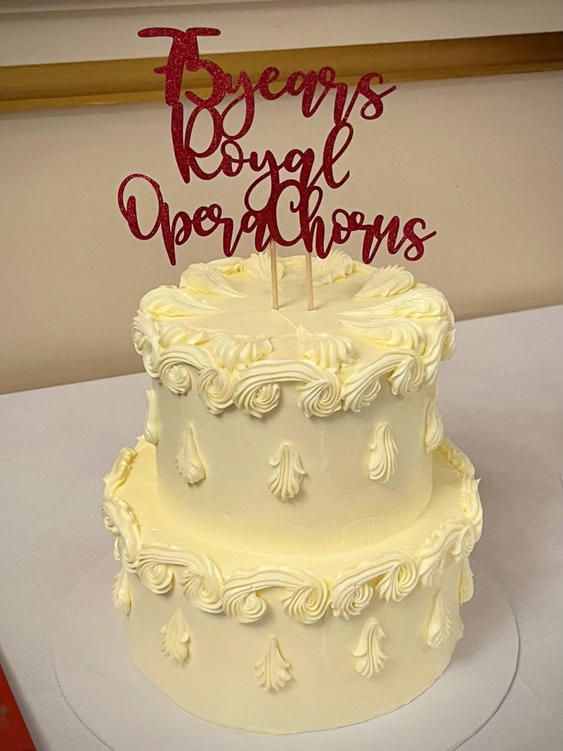 ROHchorus's tweet photo. 75th Birthday celebrations yesterday with past and present members, directors and friends of the #ROHChorus so lovely to see everybody! Happy Birthday To Us! 🎉🥳🎂      📸@sghdavies https://t.co/0diwEnVZCJ