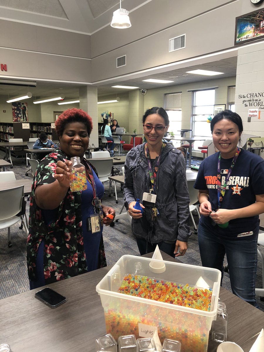 CySpringsLib's tweet photo. Relieving stress @CySpringsLib! https://t.co/ukpomS2Lb5