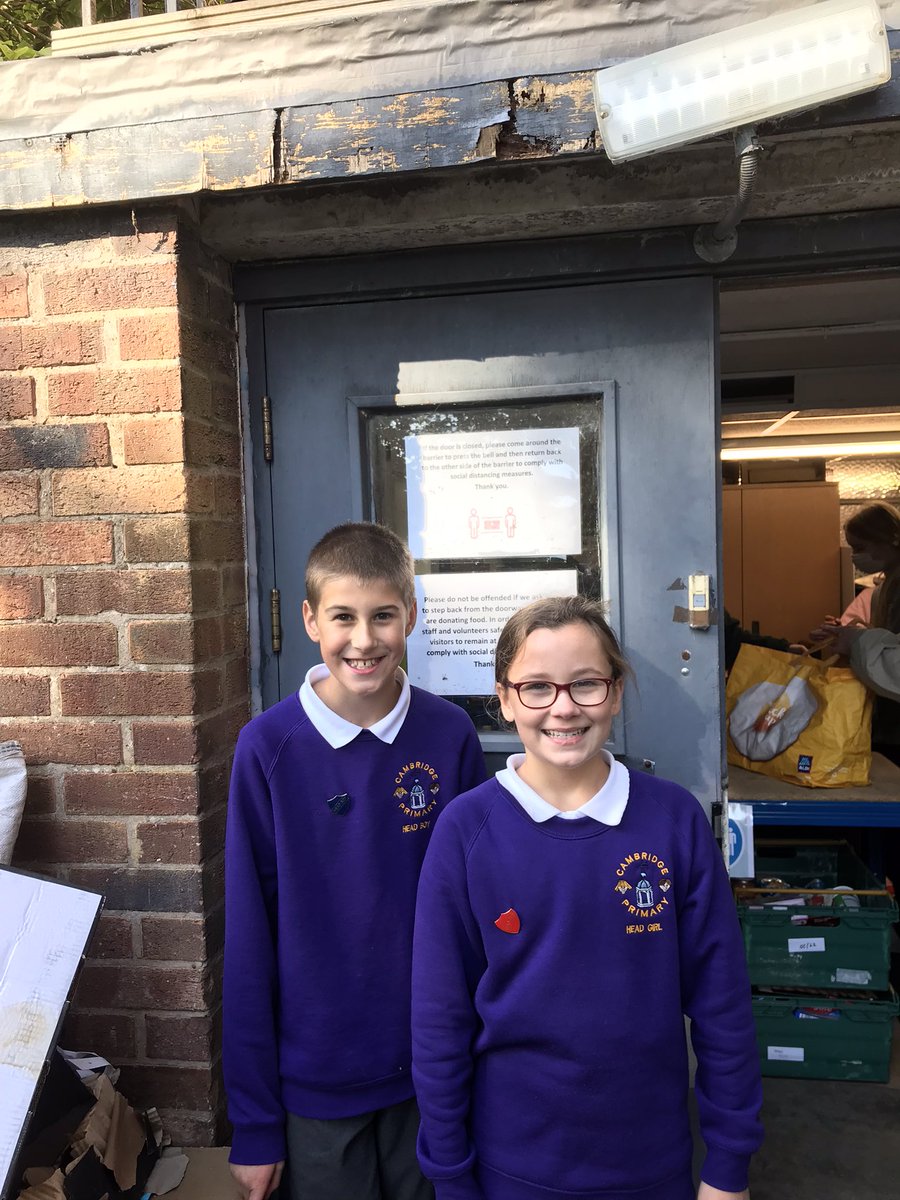 MrsGrovesCPS's tweet photo. @CambridgeSch What an amazing, generous school community we have ❤️ Today our head boy and girl delivered our Harvest donations to @BarrowFoodbank with our highest ever donation weight, creating 318 meals! 🌟🍞🍪🌽 🙏🏻👏🏼 https://t.co/d0T80tvQSM