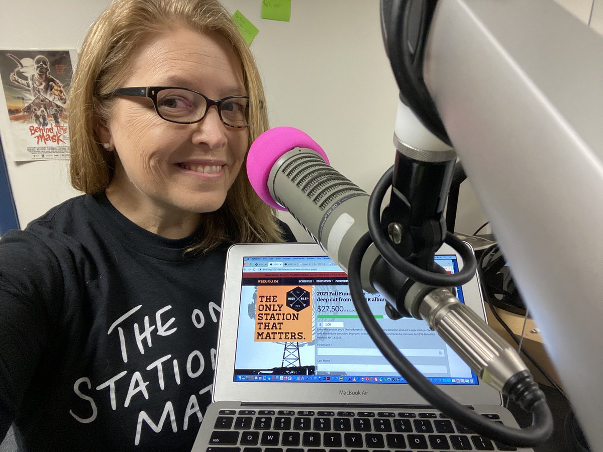 sharons140's tweet photo. Hey Friends! As you may know, I’m also djNova at a community-run Alternative Radio Station 90.5 FM https://t.co/QCKHIPkogm, and I need your help. Despite fantastic fan support, we are falling behind in our Fall Fundraiser. We would be honored to have your help @WBER https://t.co/g1kRk2Cmbi