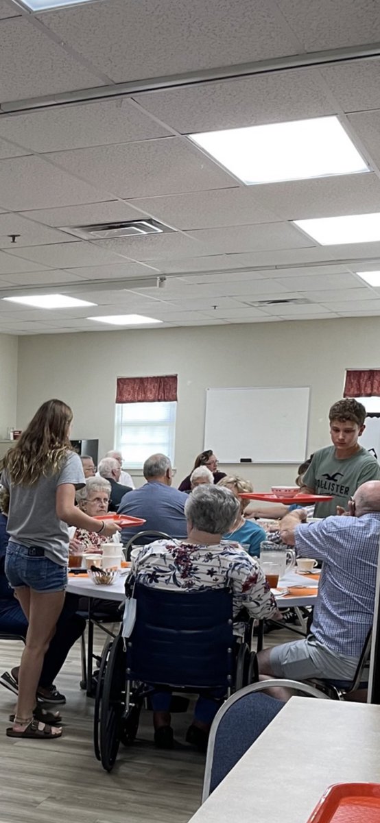 tvems's tweet photo. TVEMS honor students had the privilege of serving lunch to seniors in the community. We appreciate our senior citizens!!! https://t.co/CRrI2N6FDu
