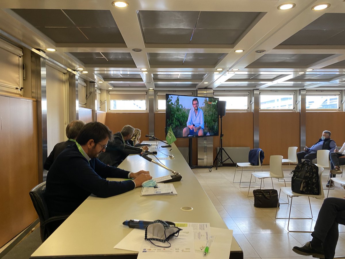 MassimoCanalicc's tweet photo. Successful @farminfin project multiplier event today 21st October organized by @agriagenzia and @Agia_Cia at @EimaInt . @ecalentini presented the project results discussed by financial experts from @Cia_Agricoltura , @Banca_MPS @CA_Ita and @GruppoBPER_PR with @gianfrancomalte https://t.co/otyeDg60Ub