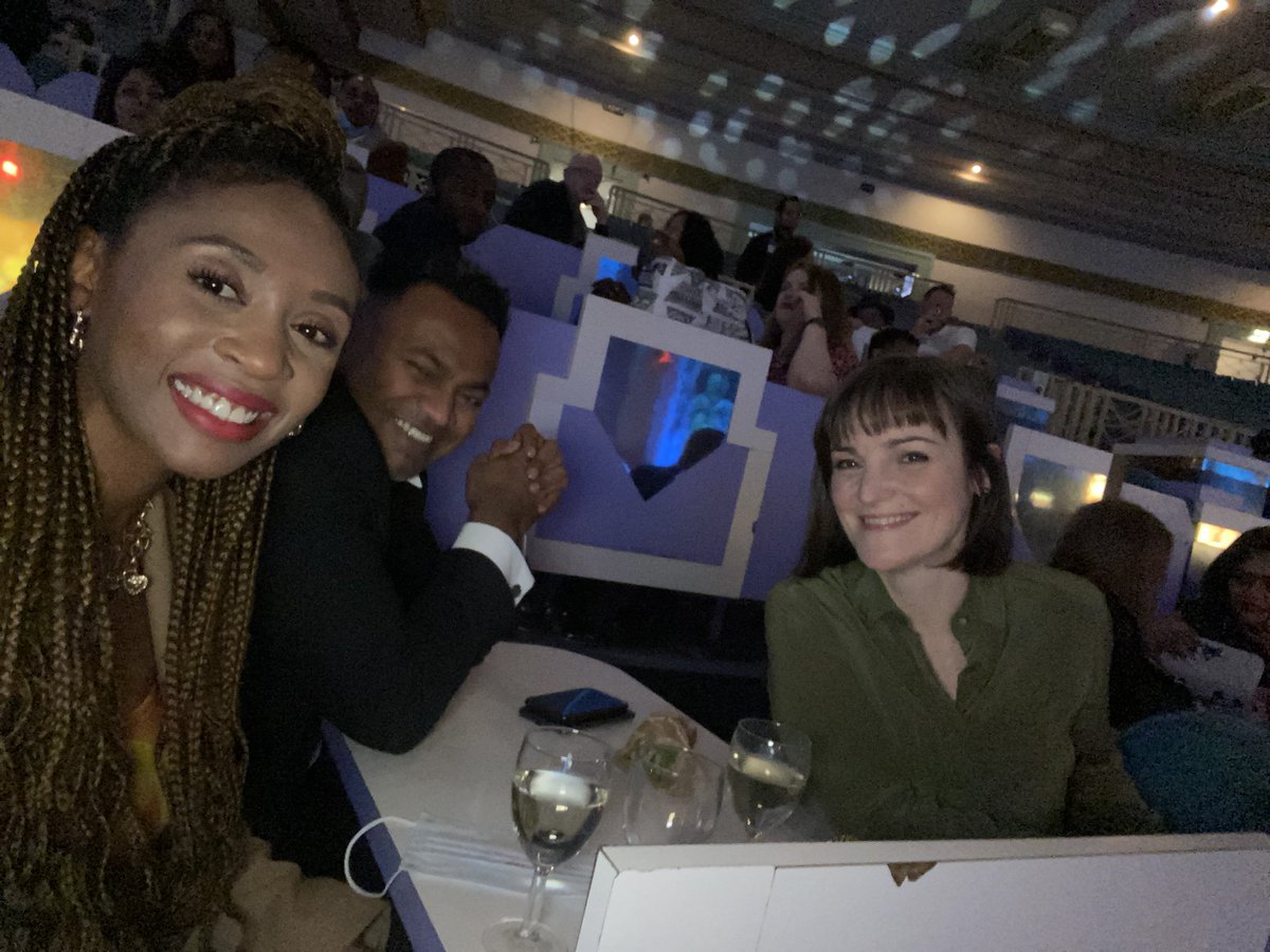 NicheCareersCo's tweet photo. This should be a goooood night! #teamELFT #ELFTstaffawards ๐๐ฝ๐๐ฝ๐๐ฝ @AndyR32153425 @angharadruttley @NHS_ELFT https://t.co/WlhufIdRwO