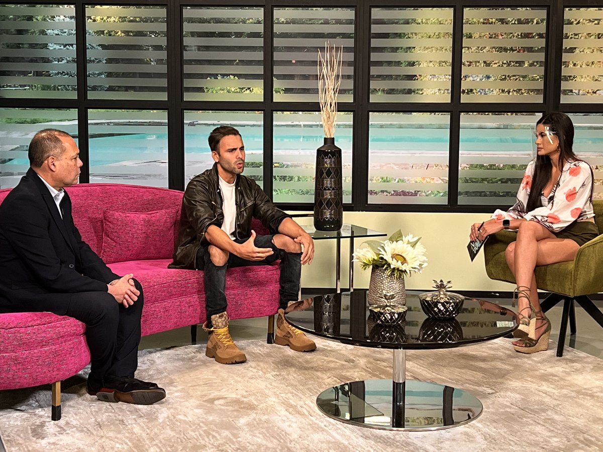 Continuamos llevando el mensaje. El administrador de ASSMCA <a href="/DrCarlosRMateo/">Dr. Carlos Rodriguez Mateo</a> junto al cantante <a href="/christiandmusic/">Christian Daniel</a> presentaron la campaña ¿Cómo lo hago? en <a href="/VivaLaTardePR/">Viva La Tarde</a> por <a href="/WapaTV/">Wapa Televisión</a>