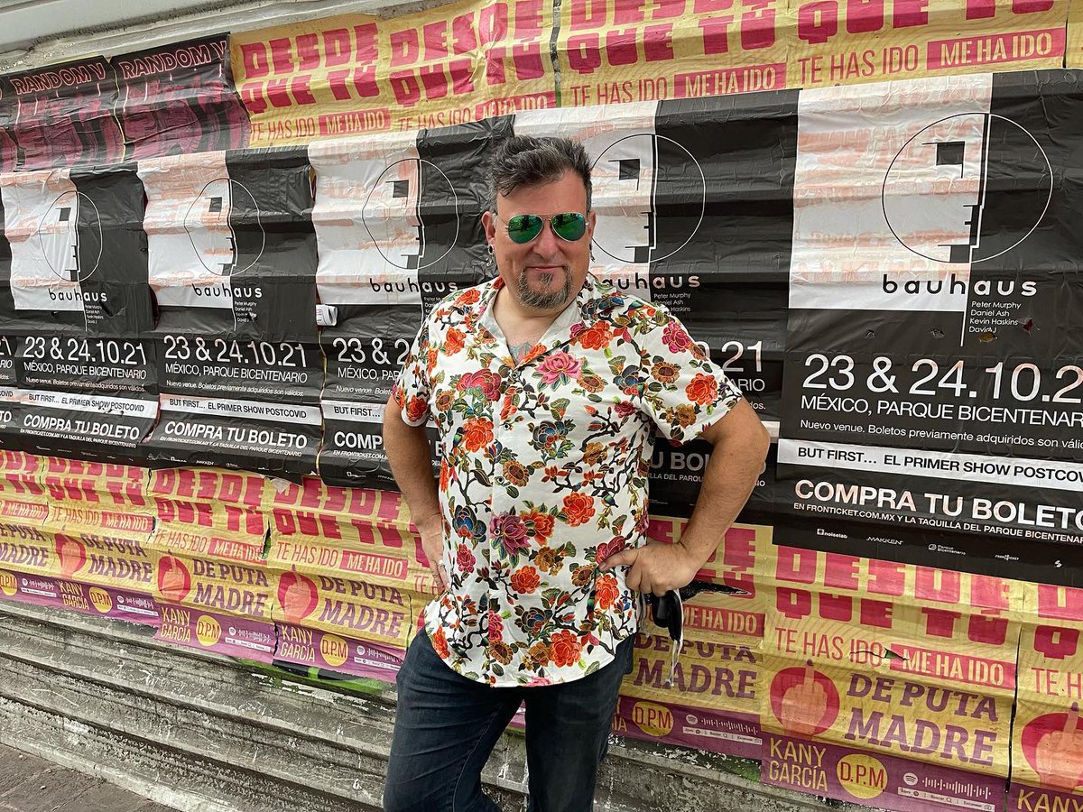 ProjektRecords's tweet photo. Soriah, seen here posing with the bills, opens for @Bauhaustheband1 in Mexico City, October 23 and 24! 
 #soriah #bauhausband #automaticband #noiselab #mexicogoth https://t.co/vcW2CkWSa8