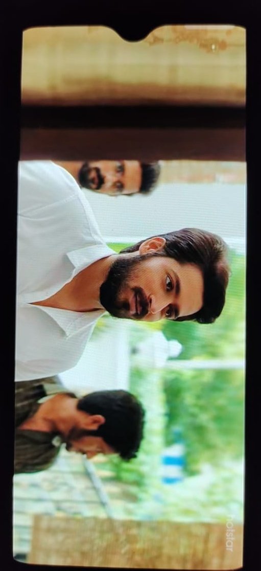 Karthik 🤩❤️ Entry Scene ❤️
#OhManapenne 
<a href="/iamharishkalyan/">Harish Kalyan</a> ❤️ 

#harishkalyan