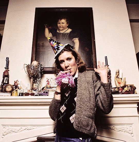 happy birthday carrie! 🎉 you’ve impacted so many and will continue to do so through your work as leia. thanks for being everyone’s favorite space mom. 💗