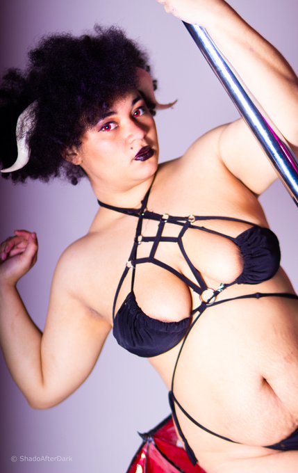 it's a sexy succubus #tbt today uncensored pics from this set on of today Happy Haloween🖤 https://t.<a href="/tag/tbt"class="tags">#tbt</a>