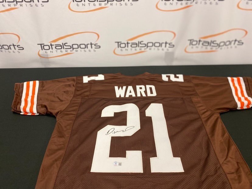 Pumpkinhead 🎃 (@pumpkinnation) on Twitter photo If <a href="/denzelward/">Denzel Ward</a> has an interception AND the <a href="/Browns/">Cleveland Browns</a> win tonight, we’ll give a Denzel Ward autographed jersey to someone who retweets this tweet, follows @tsecleveland, and follows <a href="/PumpkinNation/">Pumpkinhead 🎃</a>!
Good luck & Go BROWNS! #DENvsCLE #Browns If <a href="/denzelward/">Denzel Ward</a> has an interception AND the <a href="/Browns/">Cleveland Browns</a> win tonight, we’ll give a Denzel Ward autographed jersey to someone who retweets this tweet, follows @tsecleveland, and follows <a href="/PumpkinNation/">Pumpkinhead 🎃</a>!
Good luck & Go BROWNS! #DENvsCLE #Browns