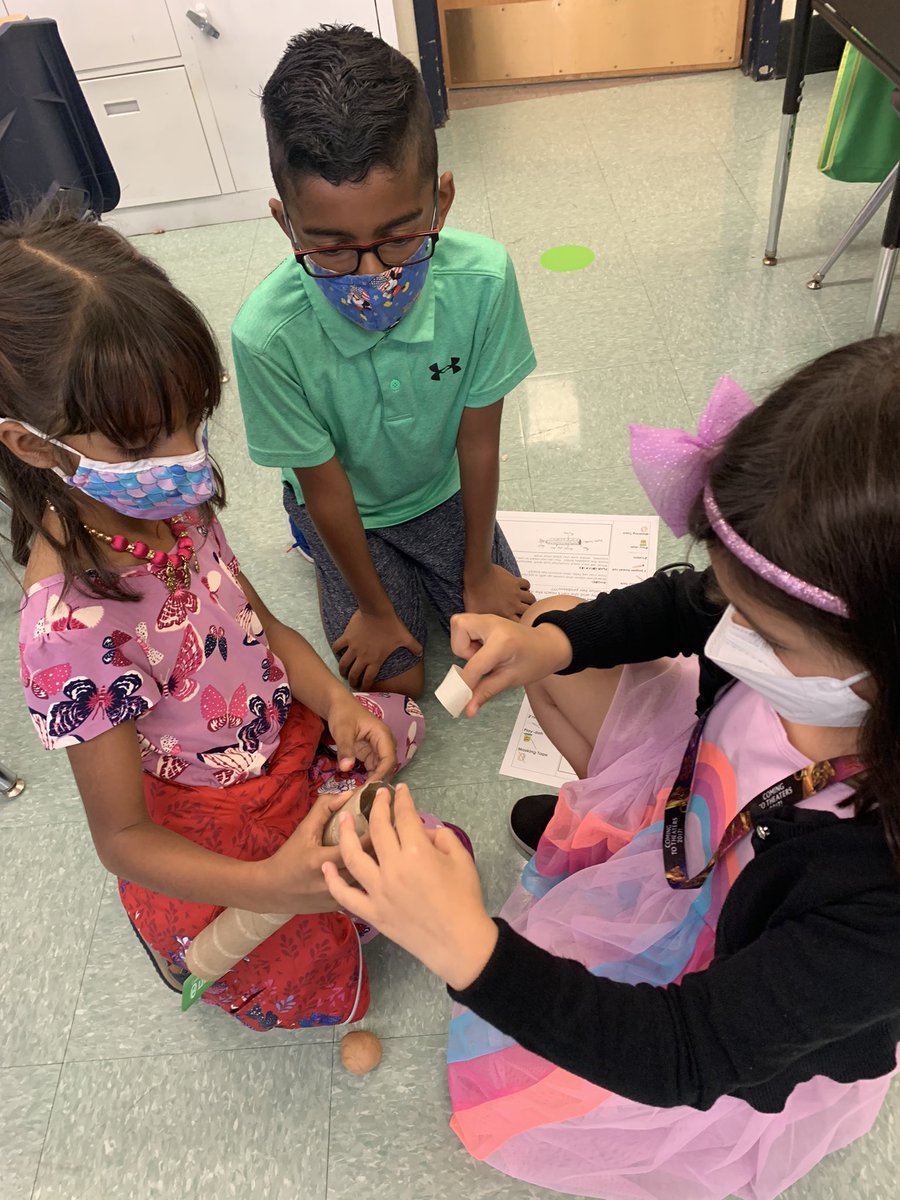 2FBHE's tweet photo. 2F Engineers Asking, Imagining, Planning, Creating and Improving! #itsgottabeBHE #engineers #science https://t.co/gndWcrc87f