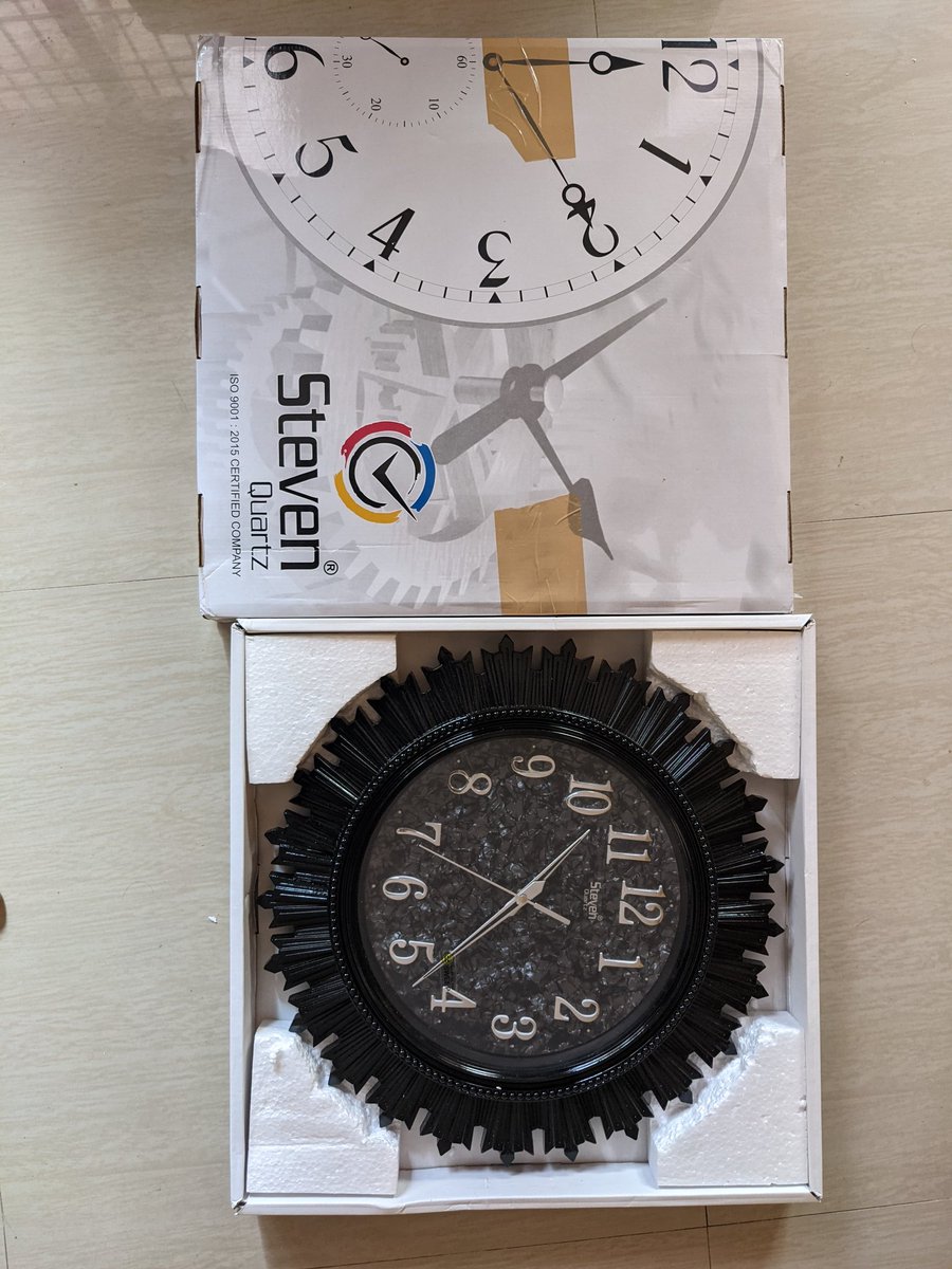 rnbalaji's tweet photo. FLIPKART delivering wrong products on Big billion sale. I Ordered Mi Robot Vacuum-Mop P, but received a wall clock. Thier support is pathetic had been following up with Flipkart since the delivery. My hard earned money 16999 is in stake. @Flipkart @geekyranjit @C4ETech https://t.co/HGCjtBS18A