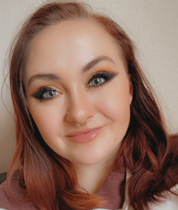 When I&rsquo;m trying not to offend someone with a small dick&hellip;I have to remind myself to smile with my eyes<a href="/tag/nsfw"class="tags"><span>#nsfw</span></a><a href="/tag/bigtitbabe"class="tags"><span>#bigtitbabe</span></a><a href="/tag/bigfatass"class="tags"><span>#bigfatass</span></a>