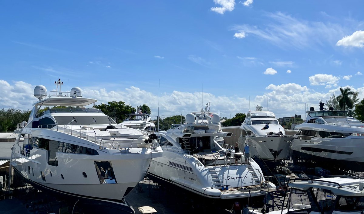 RollyMarine's tweet photo. Marina action!
#beautiful #marina #marineindustry #boat #vanquishyachts #refit #sportfishingboat #rollymarine #centerconsoleyacht #boatrepair #hotyacht #shipyard #boatshow #yachting #yacht #yachtshow #commandthesea #themostbeautifulboatsintheworld #bestshipyardinfortlauderdale https://t.co/h84cXsm0vW