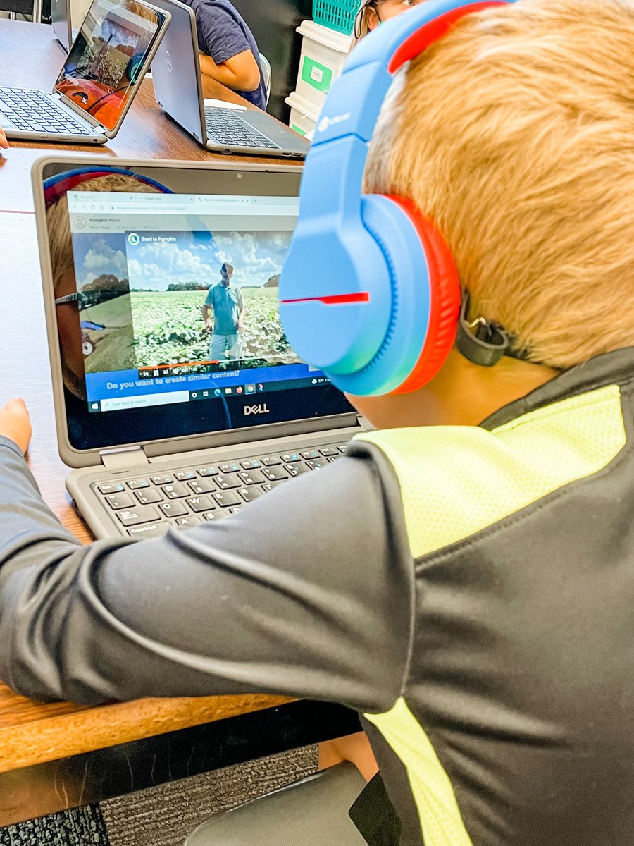 AnnieHeadSTEM's tweet photo. Best 👏🏻 Day 👏🏻 Ever 👏🏻

Kindergarten friends took a virtual field trip to the pumpkin patch thanks to @ThingLink @ThingLink_EDU and @insta360 @cmcssinfo #cmcsstech 

Check out the amazing field trip here: https://t.co/n6hwdu5t3B https://t.co/gmrVoeXSvB