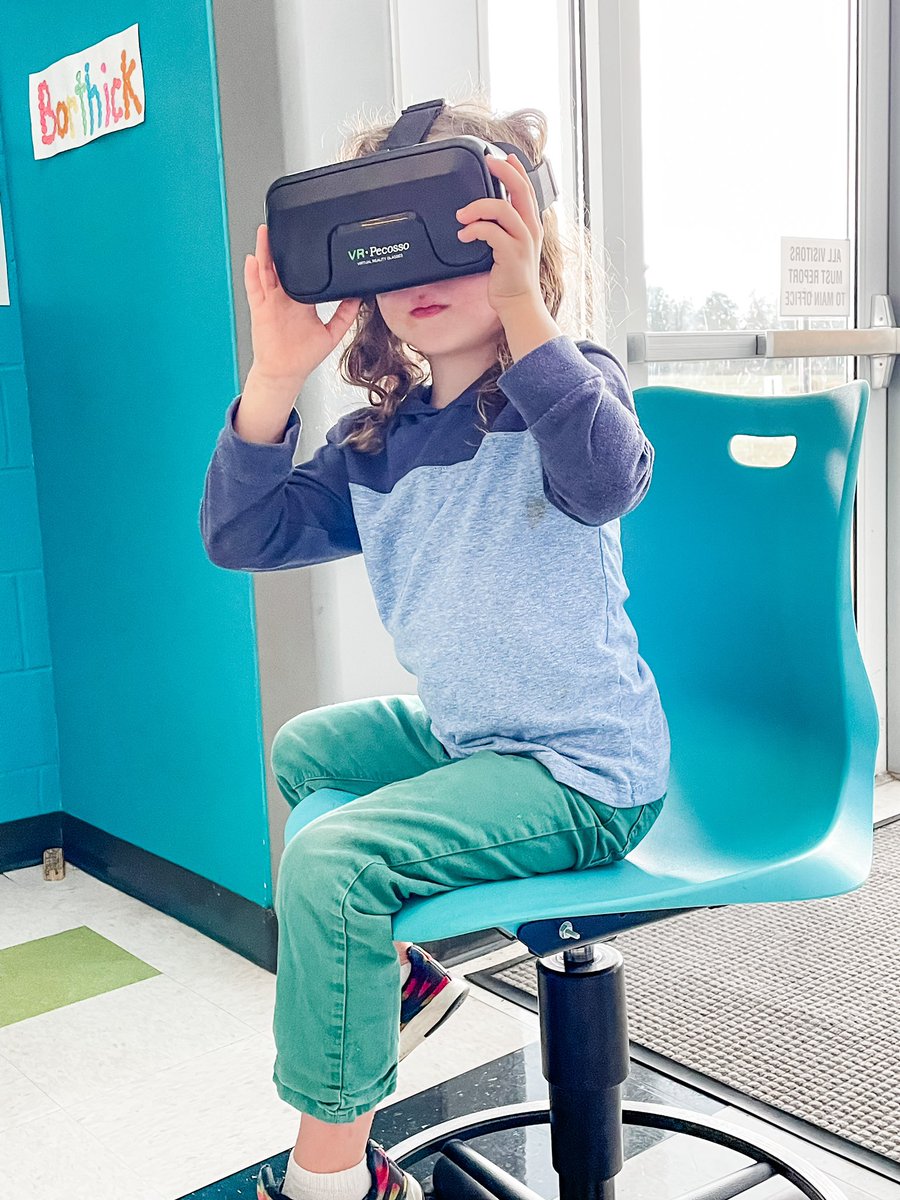 AnnieHeadSTEM's tweet photo. Best 👏🏻 Day 👏🏻 Ever 👏🏻

Kindergarten friends took a virtual field trip to the pumpkin patch thanks to @ThingLink @ThingLink_EDU and @insta360 @cmcssinfo #cmcsstech 

Check out the amazing field trip here: https://t.co/n6hwdu5t3B https://t.co/gmrVoeXSvB