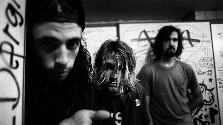 989KKZX's tweet photo. Dave Grohl Dreaded Writing His Book's Chapter About Kurt Cobain https://t.co/xuudwvjxsy https://t.co/TbnceEbdJk