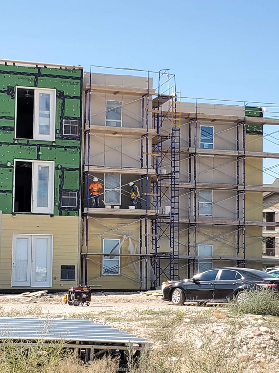 Base4_aec's tweet photo. Here's a great shot of the placement of finishes in this modular development in Midland, TX. Stay tuned for more. #modularconstruction #modular #construction #ZModular https://t.co/2bvc09RVv5