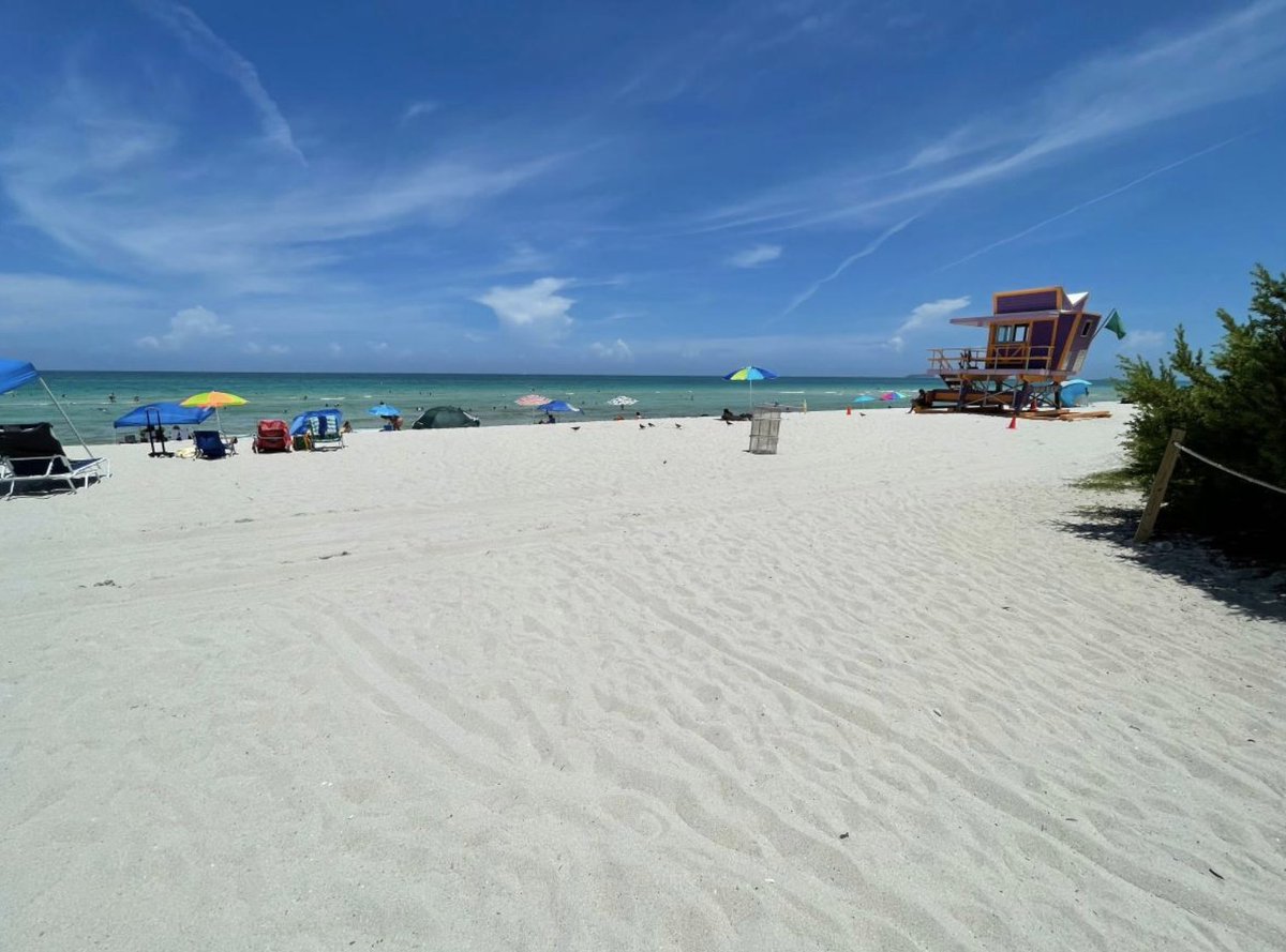 ShowPalHQ's tweet photo. 🌴JUST LISTED!🌴
6545 Indian Creek Dr, Apt 308, Miami Beach, FL 
1 Beds | 2 Baths | 745 sq ft

👉Schedule a tour! https://t.co/GTjPvBu0Jb

#apartment #forsalebyowner #MiamiBeach #condoforsale #floridarealestate https://t.co/koqS0VrAOt