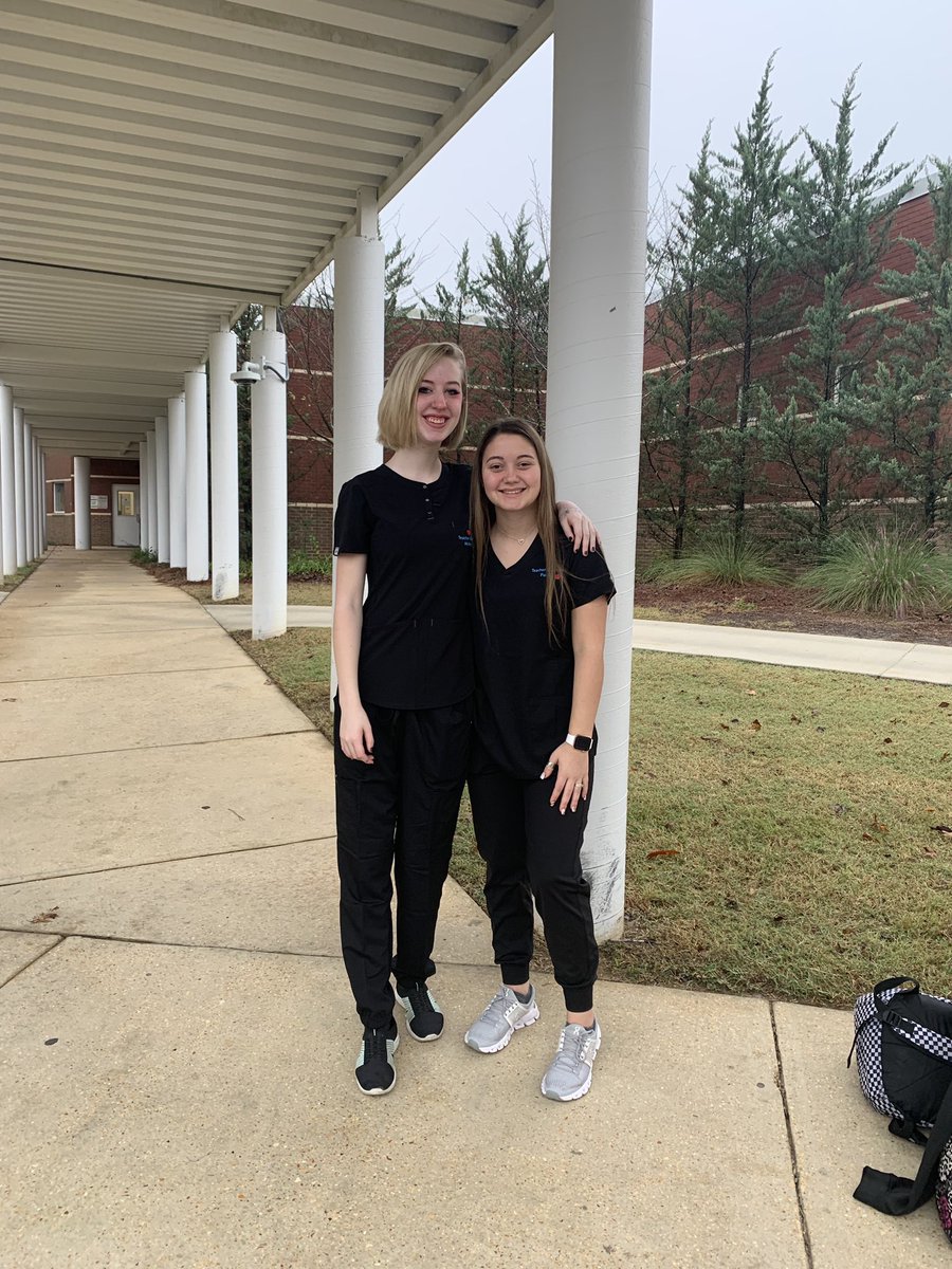 CareerTech_TPSD's tweet photo. Teacher Academy students spent their first day of field experience at Parkway Elementary where they worked with kindergarten and 1st &amp; 2nd graders. #futureeducators #teacherprep #cte #TPSD https://t.co/R0LhMxlHSl