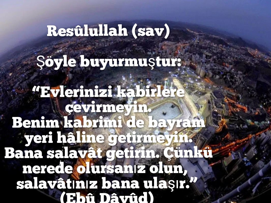 Allahım Haktan ayrılmaktan iki yüzlülükten kötü ahlaktan sana sığınırım.                                  #HadislerleYasamak
