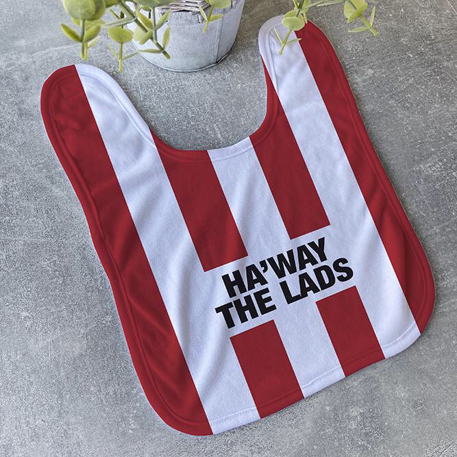 CardsMackem's tweet photo. Know someone expecting? Get them a belting bib like these 👇👇👇👇👇 see the full range at https://t.co/OKXjzthh2U #Sunderland #SunderlandAFC #SunderlandTilIDie #SAFC https://t.co/cMpu9nwG8E