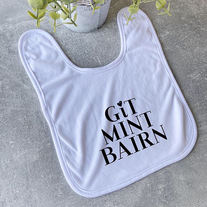 CardsMackem's tweet photo. Know someone expecting? Get them a belting bib like these 👇👇👇👇👇 see the full range at https://t.co/OKXjzthh2U #Sunderland #SunderlandAFC #SunderlandTilIDie #SAFC https://t.co/cMpu9nwG8E