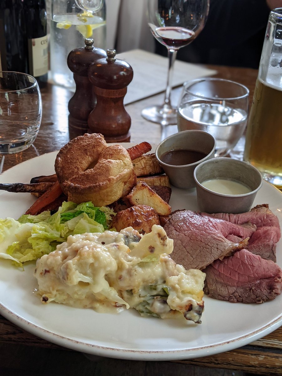 We're very excited to announce that we will be dishing up roast dinners on Sundays starting this weekend.

Book now to avoid disappointment! 

#Hammersmith #BrackenburyVillage