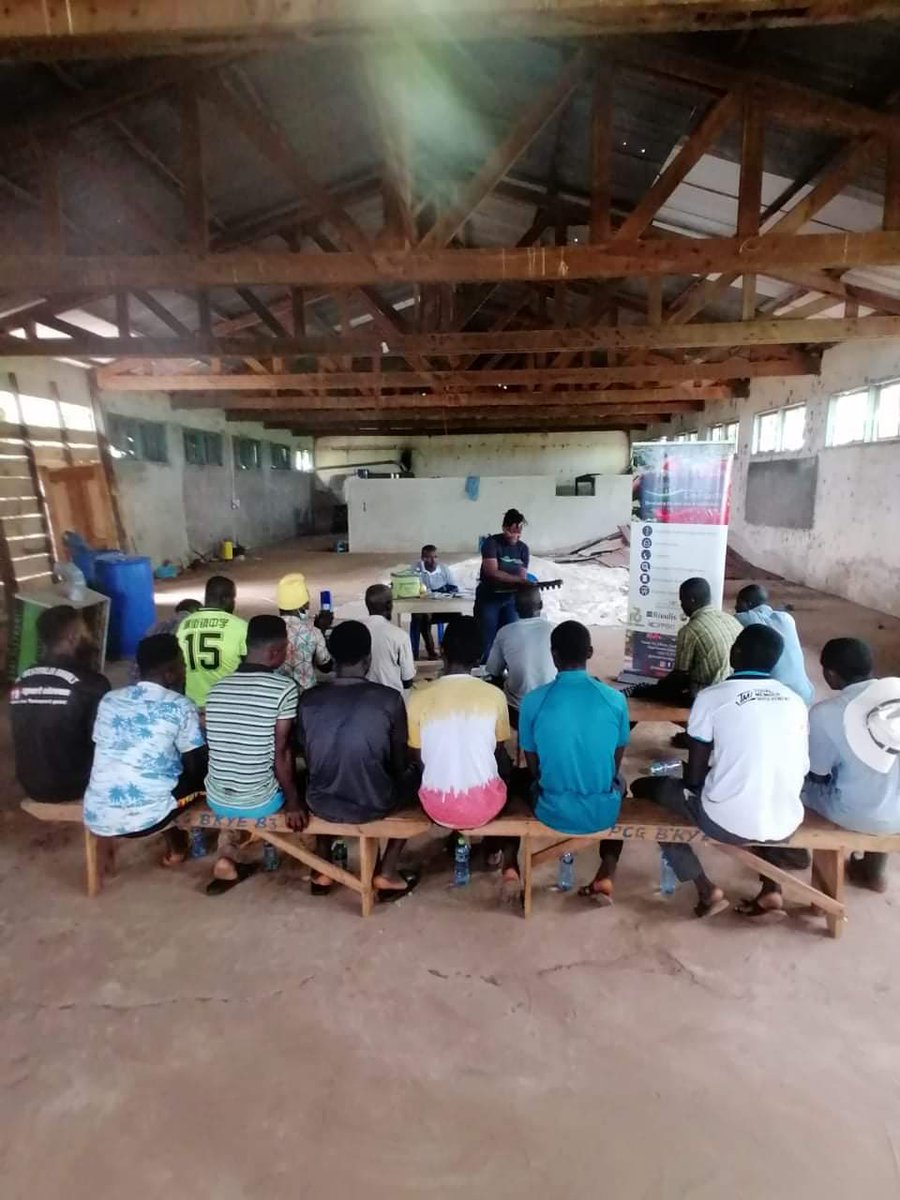 HGTGhana's tweet photo. HGT team reaching farmers in Ashanti Region with our workshop on nursery. This week was in Bosomkyekye, Asante Mampong, as part of our work in the #EUArchipelago Project,
#Horticultureforabrighterfuture
#Tudelft #Kwadaso Agriculture college.
Stay tuned for our next training. https://t.co/apVpwTiqJV