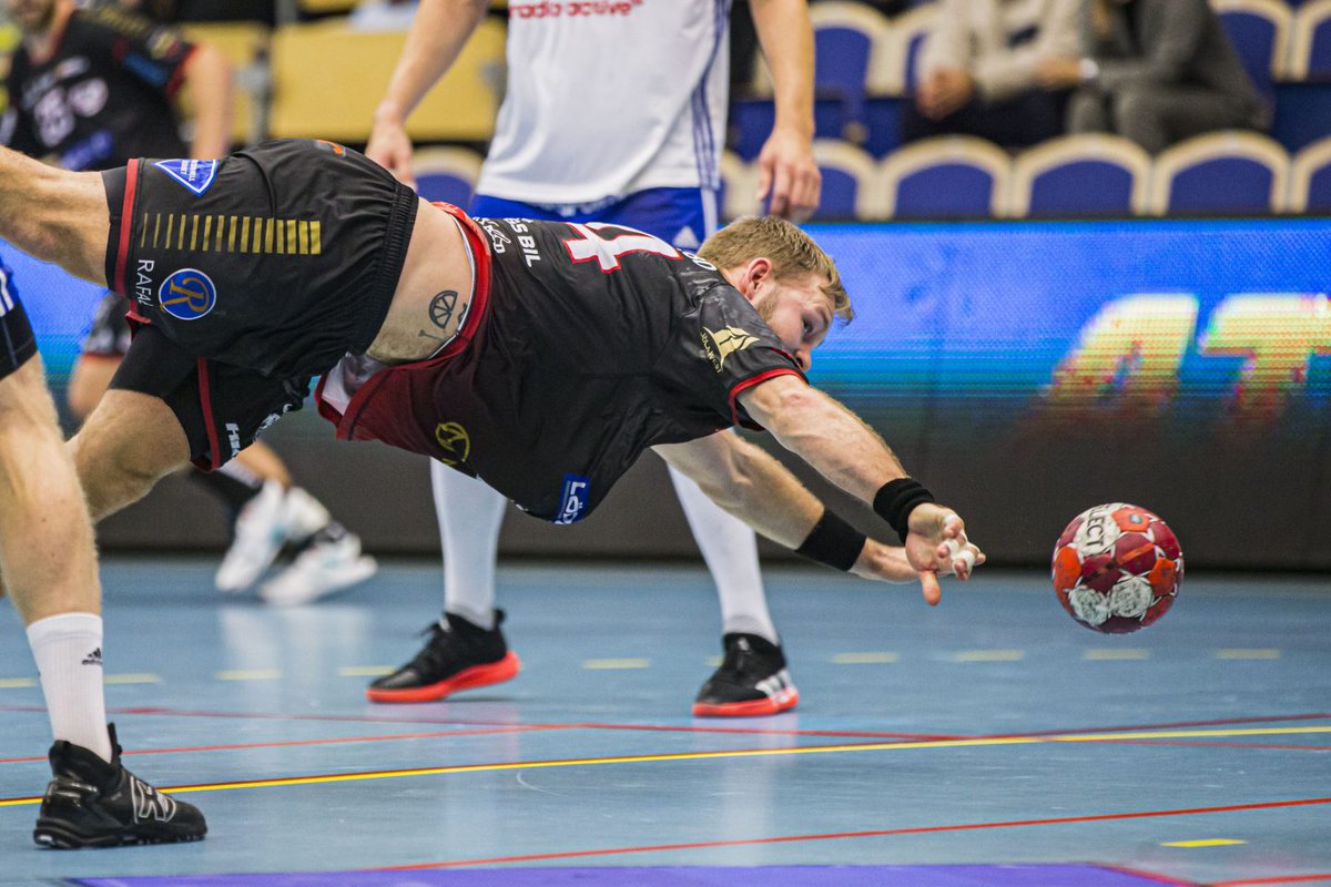 Stukat HK Malmö krigade sig till poäng mot Ystads IF - skanesport.se/2021/10/21/stu…